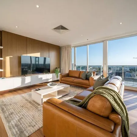 The Views Penthouse Adelaide Apartment Exterior photo