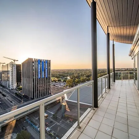 The Views Penthouse Adelaide Apartment Exterior photo
